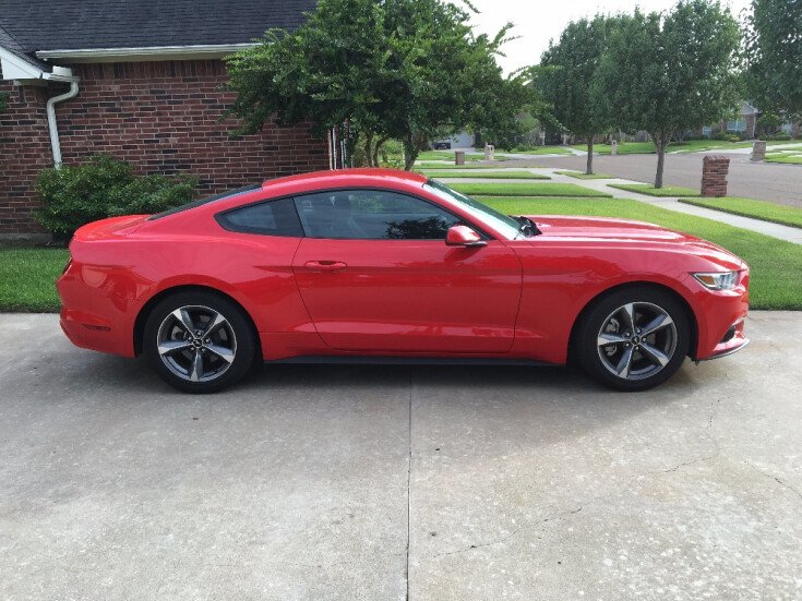 Thumbnail Photo undefined for 2016 Ford Mustang Coupe